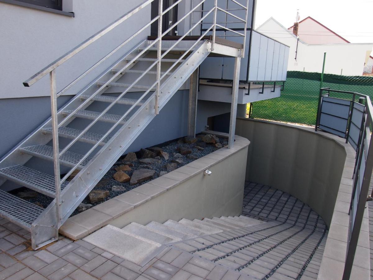 Apartmany Relax Ladná Dış mekan fotoğraf
